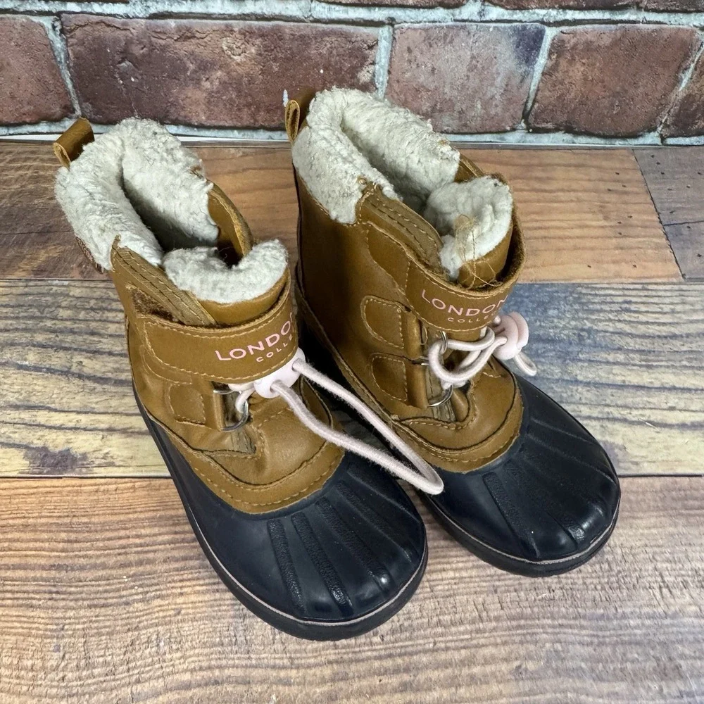 London Fog Toddler Girl Snow Boots Size‎ 6 Pink/Tan /Blue Waterproof Lined